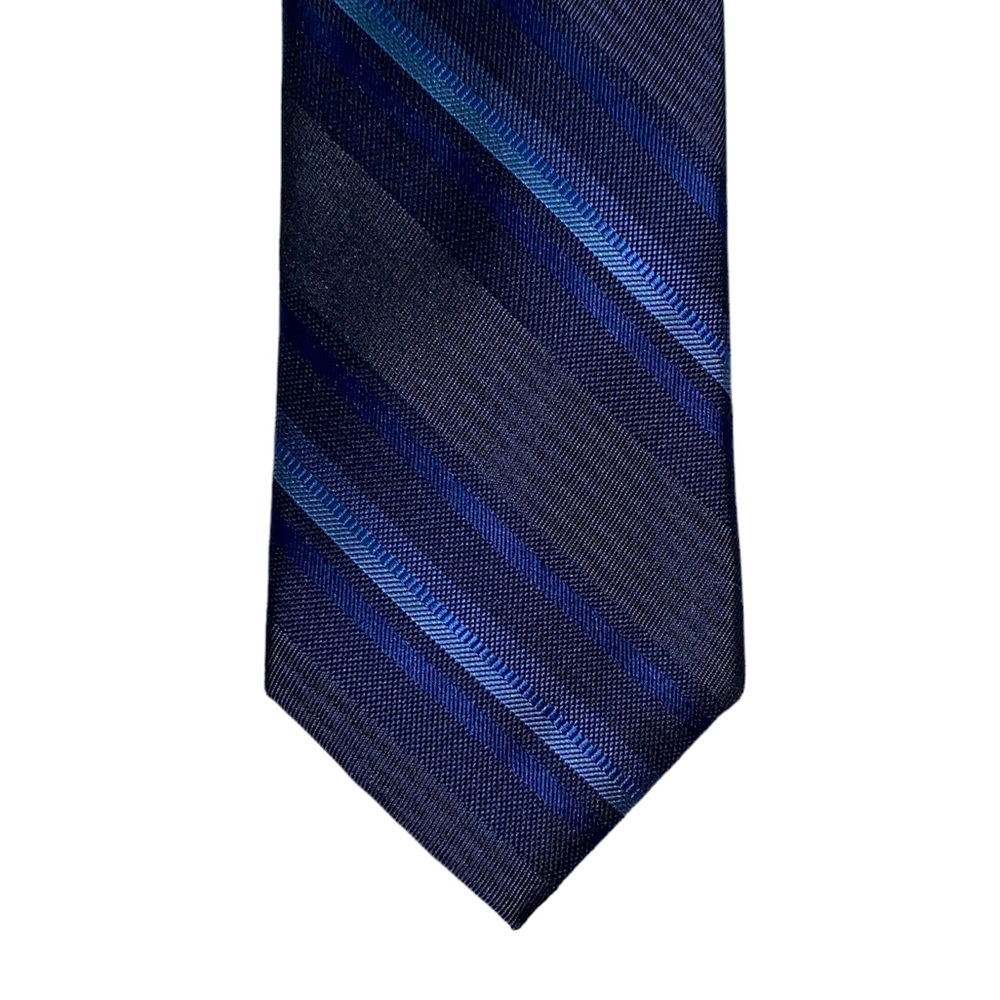 Calvin Klein 100% Silk Tie